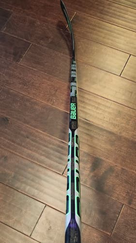 Used RH Bauer Sling Hockey Stick P88 - 70 Flex