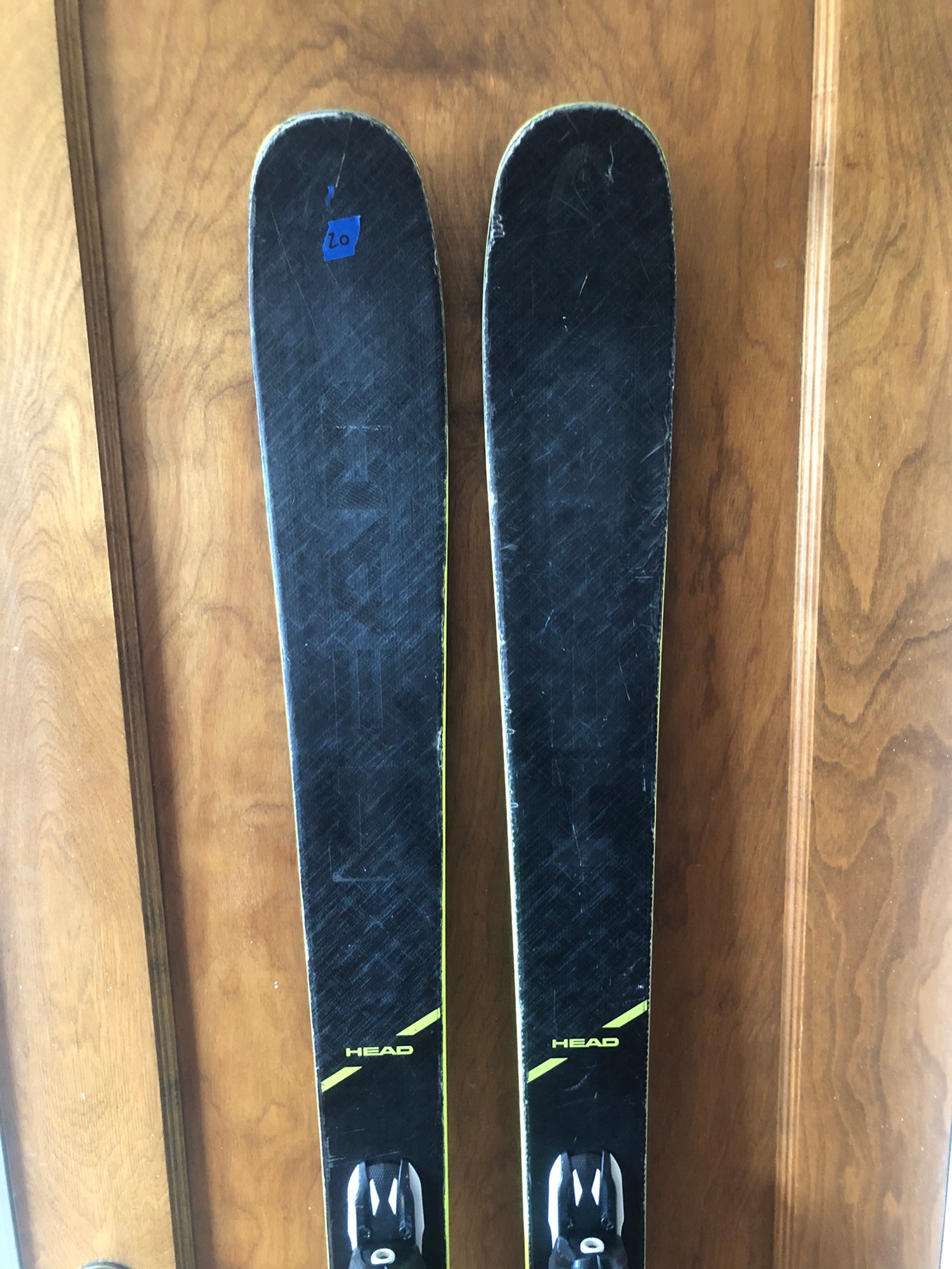 Head Kore 93 180cm with Adjustable Salomon Z11 Gripwalk Bindings
