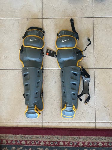 Nike DE3539 Shin Guards