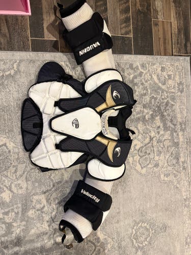 Used Medium Vaughn Velocity 7400 Goalie Chest Protector