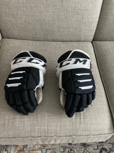 Used CCM 14" Tacks 4 Roll Pro Gloves