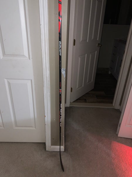 Senior Right Handed P92 Vapor 2x Team Hockey Stick