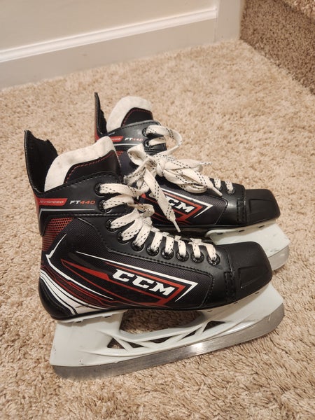 Youth Used CCM JetSpeed FT440 Hockey Skates Regular Width Size 4