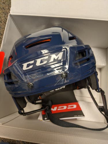New Medium CCM Tacks 710 Helmet Navy
