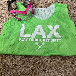Cascade Lacrosse Goggles and Reversable Pinnie