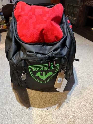 BRAND NEW - Rossignol Athlete Hero Heated boot bag