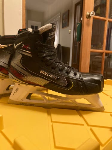 Used Bauer Regular Width  Size 9.5 Vapor 2X Pro Hockey Goalie Skates