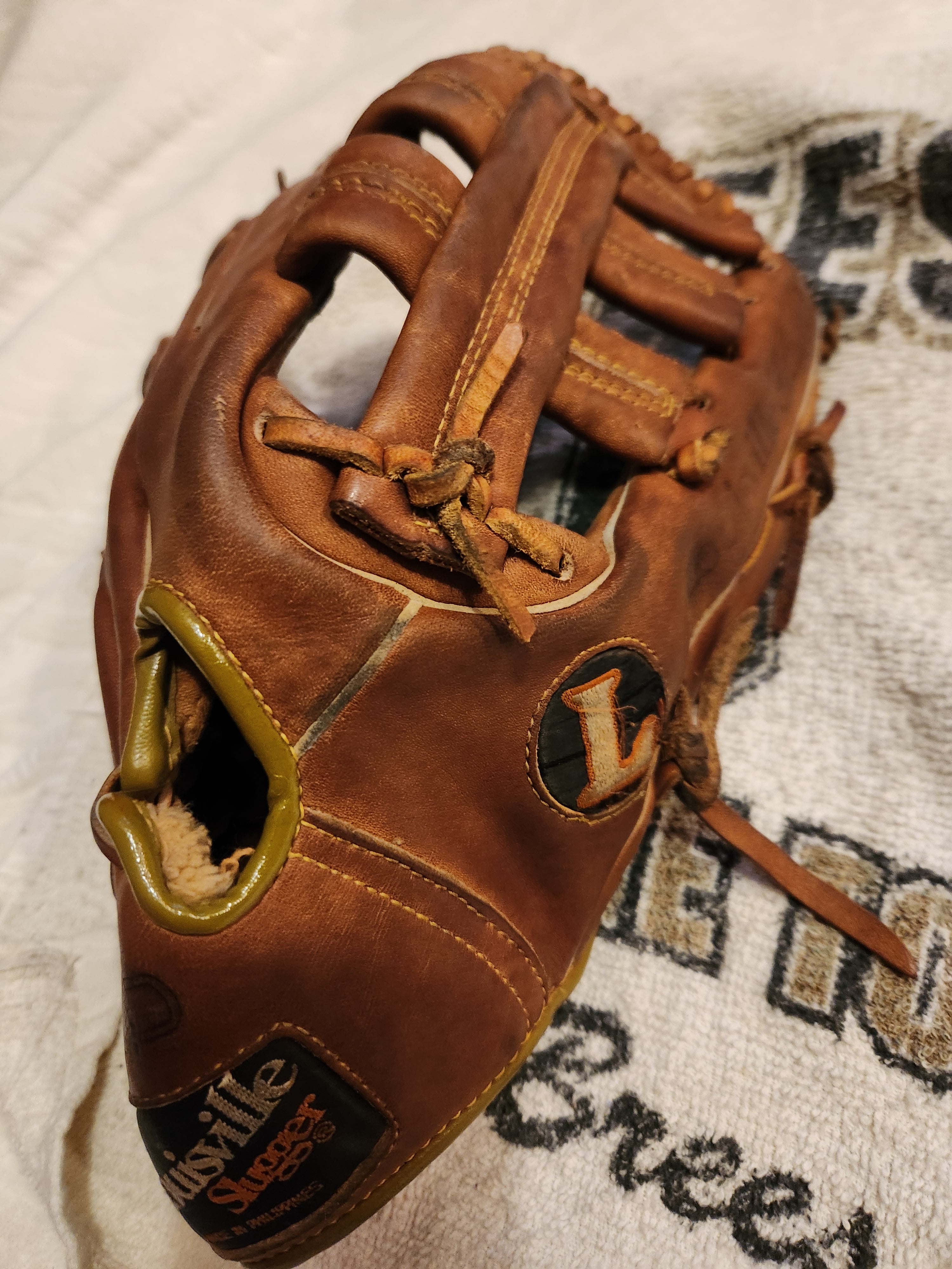 Louisville Slugger Baseball Glove Foldover Wallet