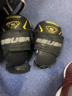 Bauer Goalie knee pads