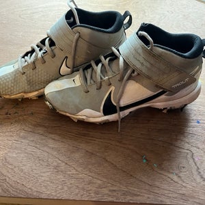 Gray Youth Kid's Used 6y Molded Cleats Nike High Top Trout