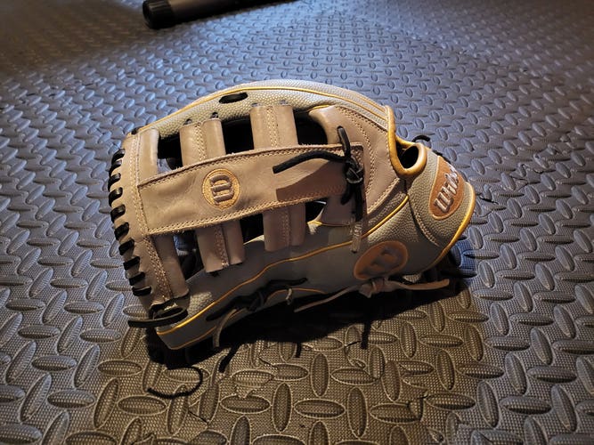 Wilson A2000 13" Glove