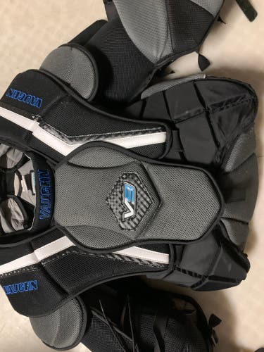 Used Small Vaughn  Velocity V9 Goalie Chest Protector