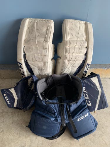 CCM complete 30+1 goalie set w/ matching pants!