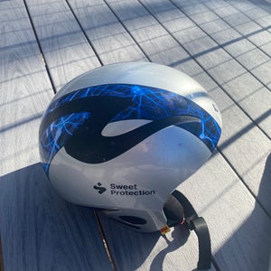 Unisex Medium/Large Sweet Protection Helmet FIS Legal