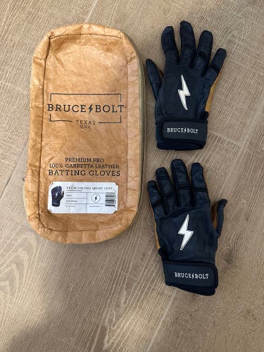 Bruce Bolt YS Navy Short Cuff Batting Gloves