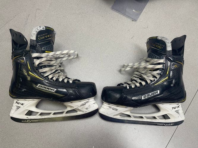 Used Bauer Regular Width  Size 10 Supreme 2S Pro Hockey Skates