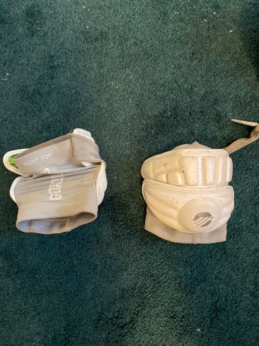 Used Medium/Large Maverik M3 Arm Pads