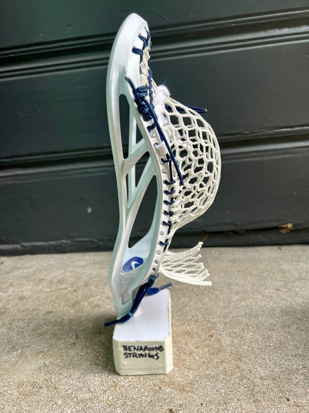 Nike Lakota 3 Head With StringKing 4x Mesh