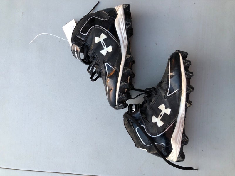Youth 6.0 (W 7.0) Under Armour Footwear