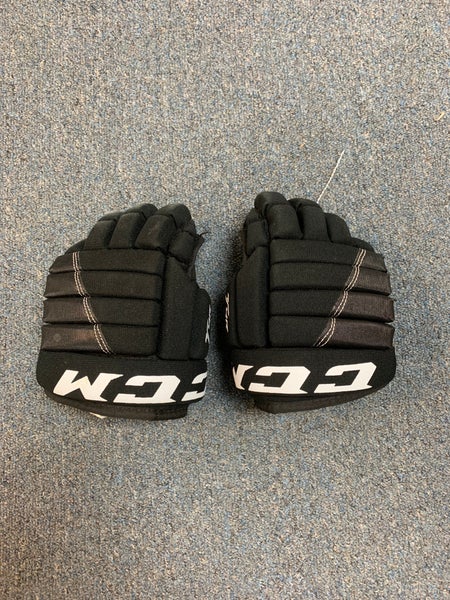 Used CCM HGT4R Gloves 10"