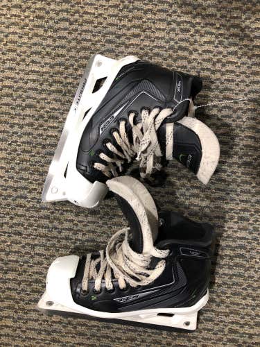 Junior Used CCM Ribcor 40K Hockey Goalie Skates D&R (Regular) 1.5