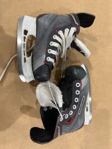Youth Used Bauer Vapor x30 Hockey Skates D&R (Regular) 11.0