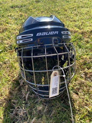 Used Large Bauer Re-Akt 75 Helmet