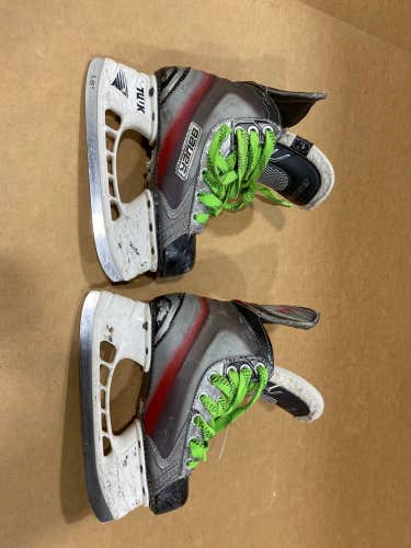 Junior Used Bauer Vapor X5.0 Hockey Skates D&R (Regular) 1.5