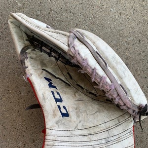 Used CCM Extreme Flex Pro Regular Goalie Glove