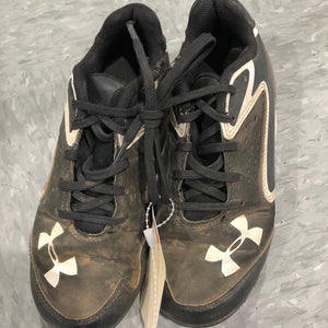Youth Used Molded Under Armour Cleats (1Y)