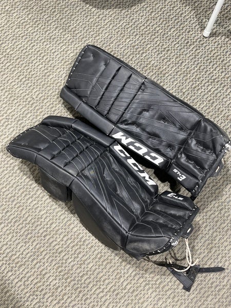 CCM E 4.5 Goalie Leg Pads