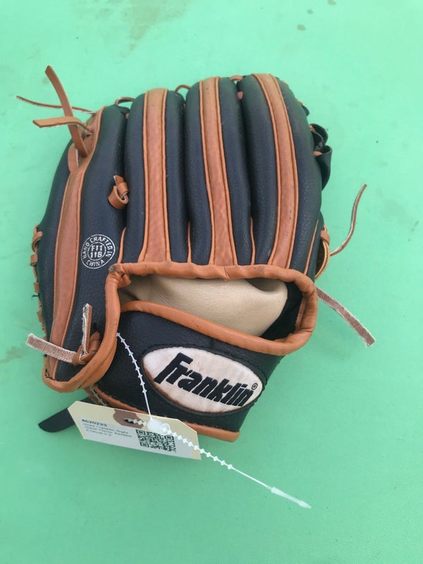 Used Franklin Right Hand Throw Baseball Glove 9.5"