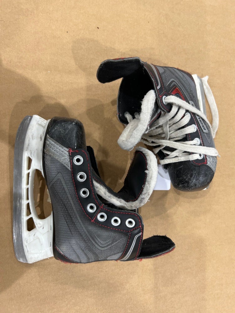 Youth Used Bauer Vapor X3.0 Hockey Skates D&R (Regular) 13.0