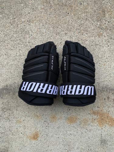 Used Warrior Alpha QX4 Gloves 11" Retail