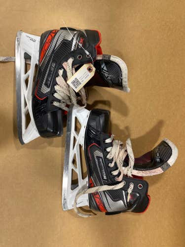 Senior Used Bauer Vapor X2.7 Hockey Goalie Skates D&R (Regular) 8.0