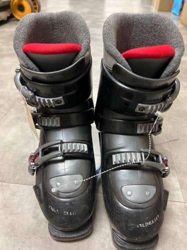 Mondo 20.5 & below (259mm & lower) Used Kid's Dalbello CX3 Ski Boots
