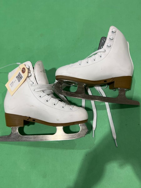 Used DBX Figure Skates 2.0