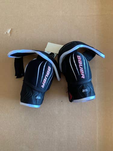 Used Medium Bauer Vapor x800 lite Elbow Pads