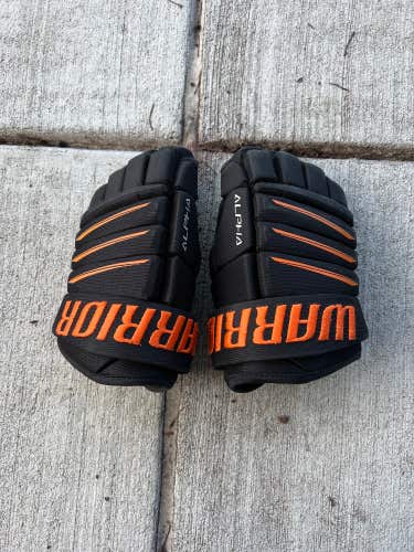 Used Warrior Alpha Gloves 10"
