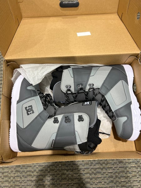 Used Men's Men's 7.0 (W 8.0) DC Phase Snowboard Boots All Mountain