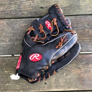 Used Rawlings Gamer Right Hand Throw Outfield Baseball Glove 11.5"