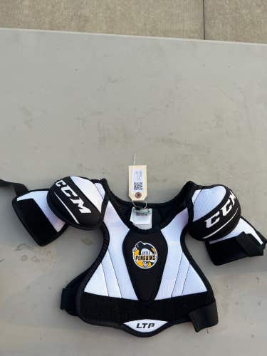 Used Youth Medium CCM LTP Shoulder Pads