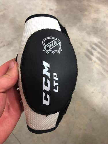 Used Medium CCM LTP Elbow Pads