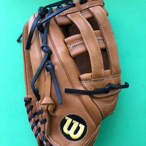 Used Wilson A950 Left Hand Throw Outfield Baseball Glove 12.75"