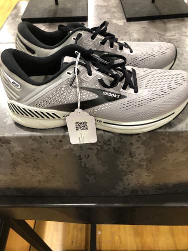Brooks Adrenaline GTS Shoes