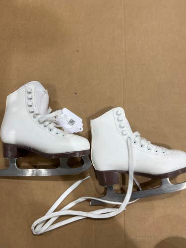 Used Jackson Figure Skates 12.0