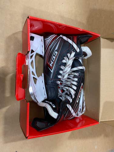 Junior Used CCM JetSpeed FT470 Hockey Skates D&R (Regular) 5.0