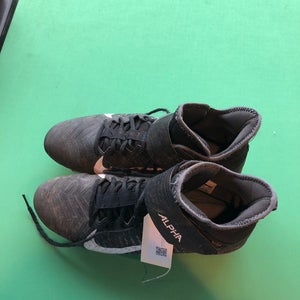 Used Men's 12.0 (W 13.0) Nike Alpha Cleats