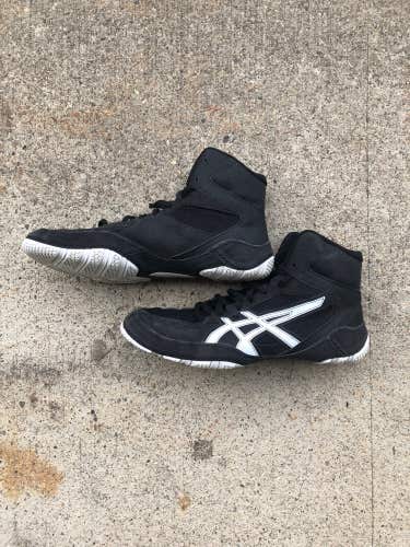 Used Asics Wrestling