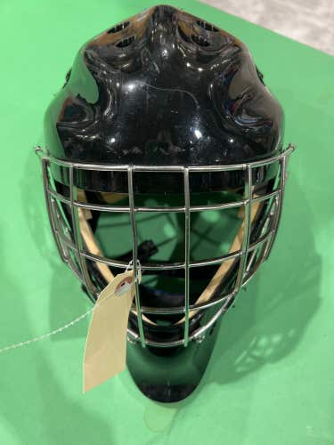 Senior Used Vaughn VM7700 Goalie Mask